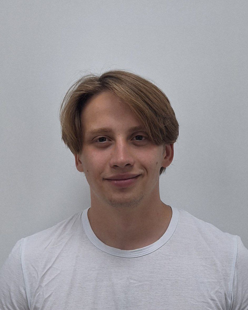 Лёша Пупырев